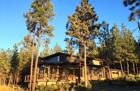 Timberline Costruction in Tetherow . . . $920,000