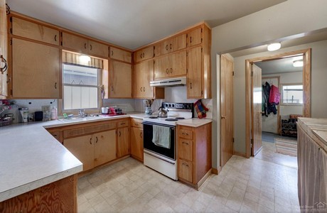 McKay kitchen . . Bend's median at $363,000