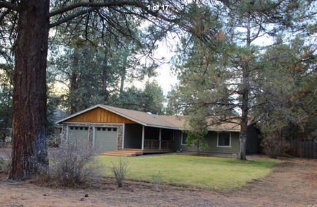 Single level in the trees . . . Bend Oregon