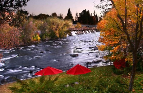 estate on the deschutes river in bend